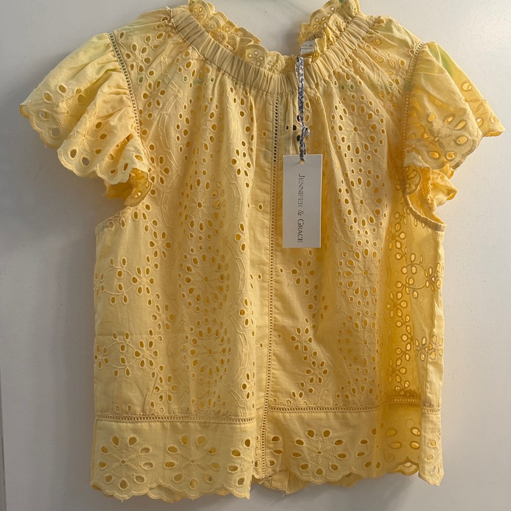 🌼 NWT Jennifer & Grace Yellow Eyelet Flutter Sleeve Blouse